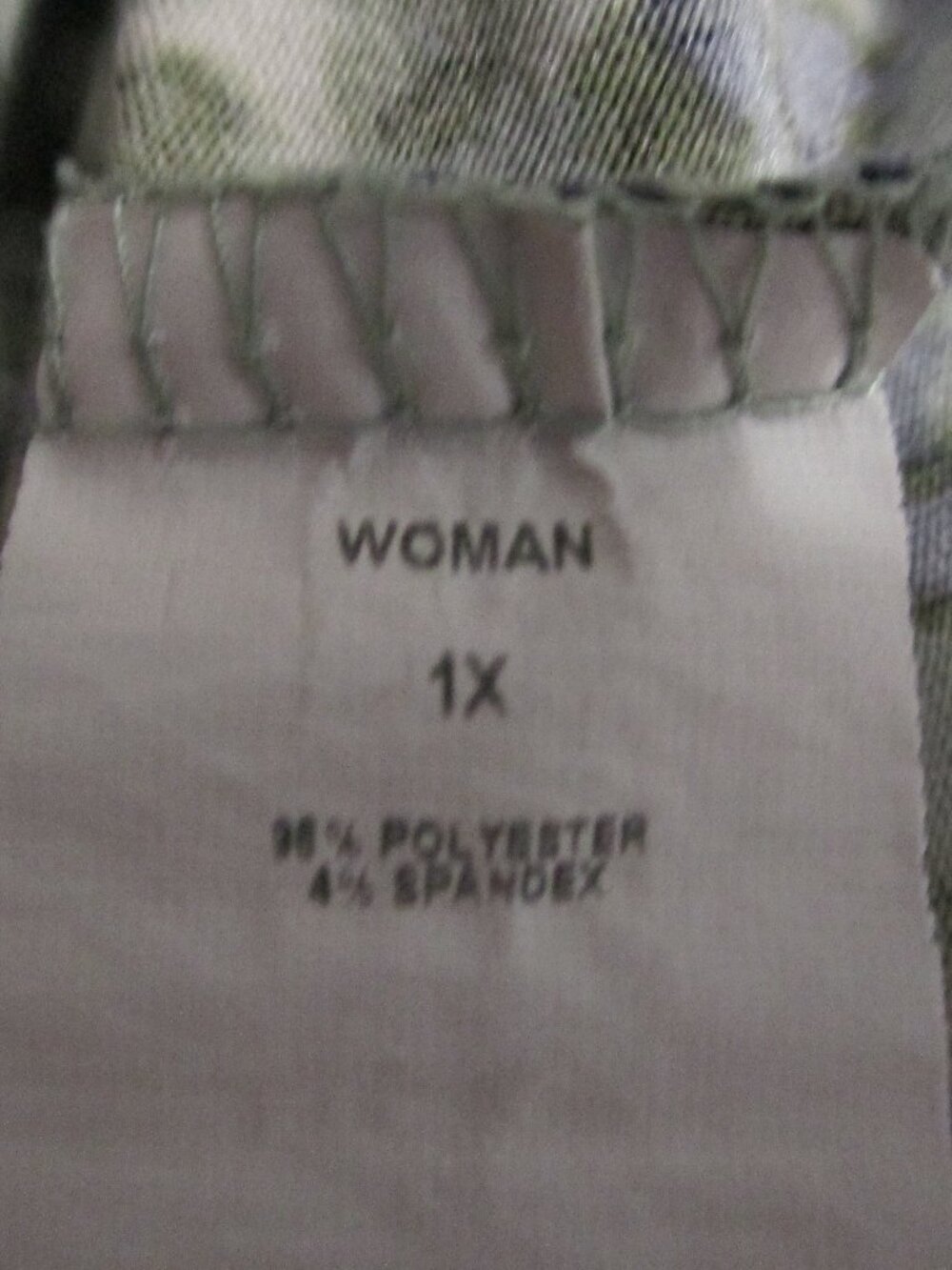 Ava & Grace top flowy stretchy lightweight V neck wash & wear size 1x - Picture 3 of 9